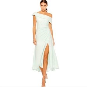 Ieena for Mac Duggal Ruched Off the Shoulder Midi Dress in Mint size 12